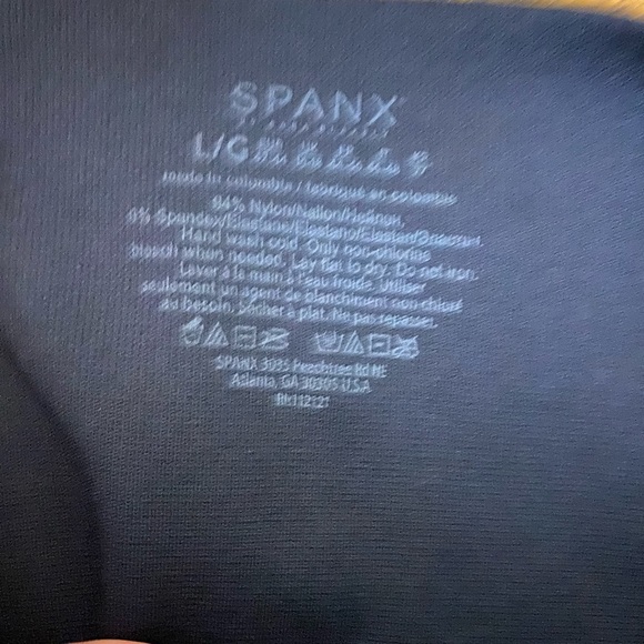 COPY - SPANX Look At Me Now Seamless Legging - Picture 5 of 5